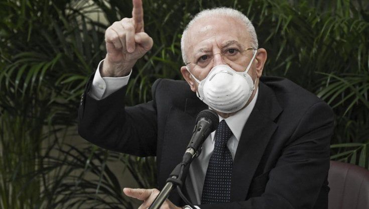 De Luca: "Costruiremo la nuova sede della Regione. Il progetto a un archistar". 