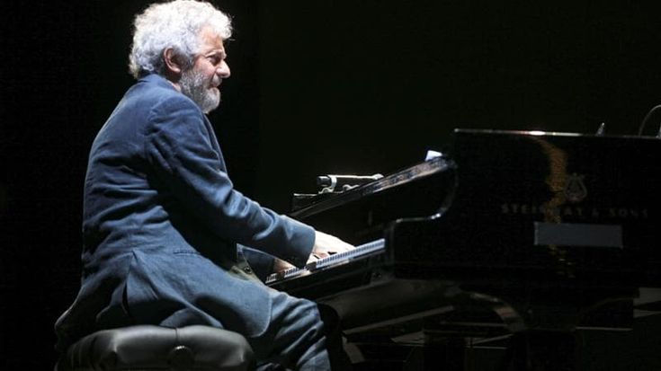 Nicola Piovani: “Suonare una Messa di pace può unirci tutti”