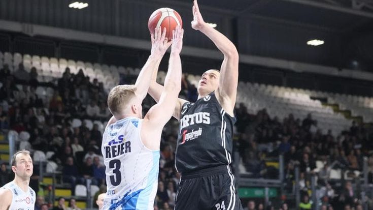 Napoli basket, operazione salvezza: “Ci crediamo, vogliamo l’impresa”