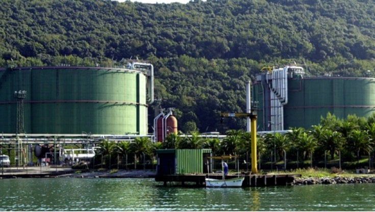 Toscana contro Liguria, la battaglia del rigassificatore
