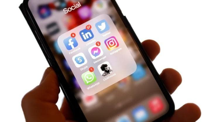 Le notifiche dello smartphone “spengono” il cervello, ecco lo studio (e 6 consigli per difendersi)