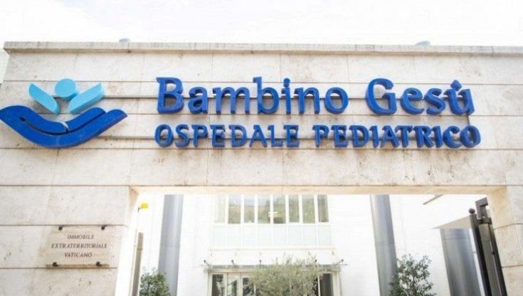 Necessario il trapianto di cuore, neonato portato d'urgenza da Palermo a Roma