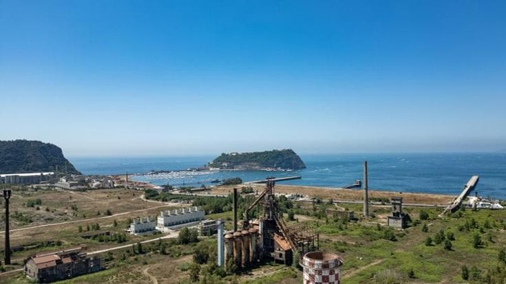 Patto per Bagnoli: dagli altoforni al polo turistico e al mare balneabile