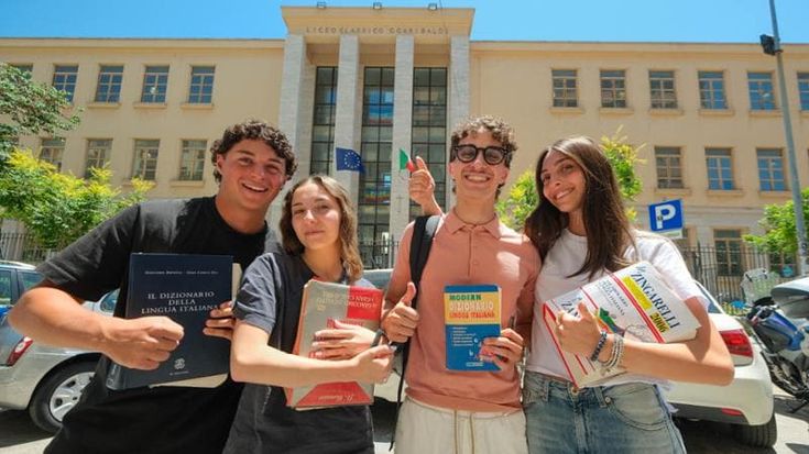 Maturità, i ragazzi spiazzati dalle tracce dei temi: “Preferiamo parlare di IA”
