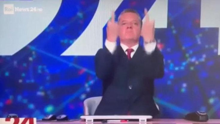 Alessandro Baracchini sospeso dalla Rai per il doppio dito medio in diretta