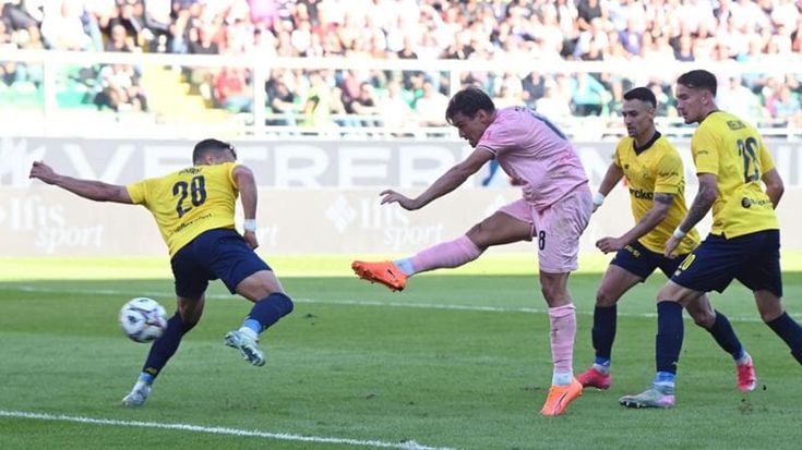 Il Palermo fallisce l’assalto alla vetta. Con il Modena finisce in pareggio