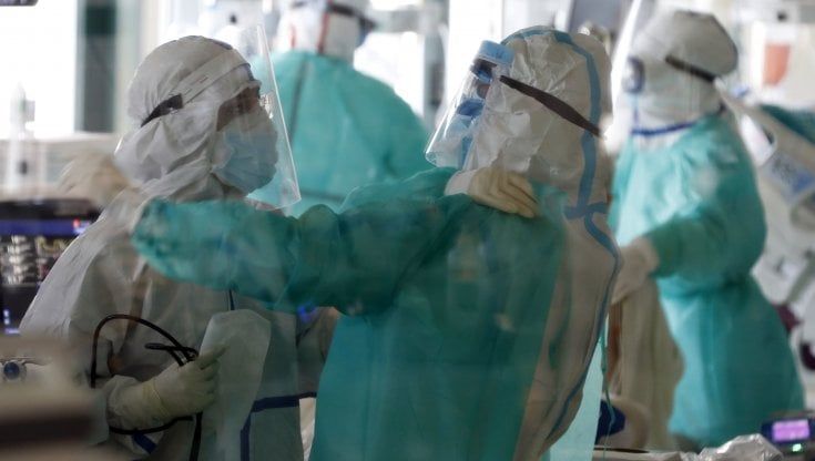 Coronavirus, primi frutti del lockdown: in calo i nuovi ricoveri, 51 contro i 90 di ieri