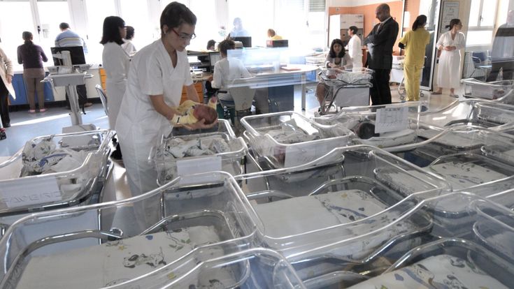 "Altro che baby boom. Dopo il Covid faremo ancora meno figli"