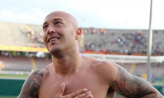 Chevanton fa il tifoso part time: "Voglio giocare col Lecce"