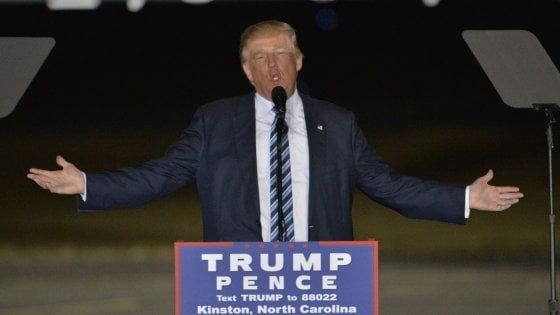 La solitudine di Trump: stop alle raccolte fondi con il Gop. E anche i finanziatori scappano