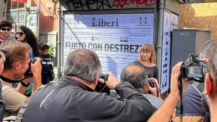 Napoli, Greta non va al sit-in a Bagnoli: "Si sente stanca"