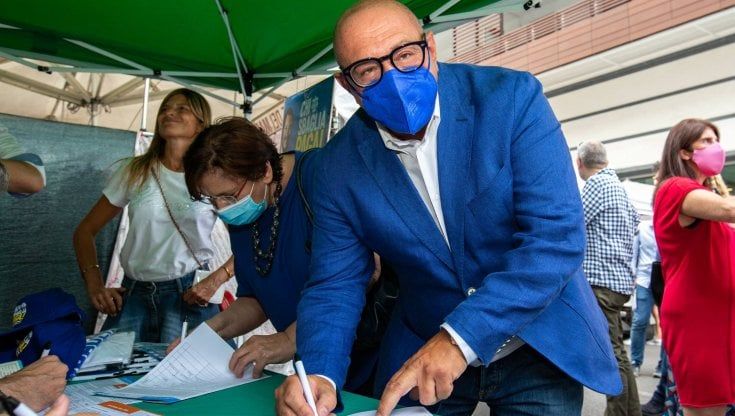 Sala punzecchia il rivale Bernardo: "Fare il sindaco è un lavoro a tempo pieno"