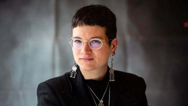 Beatrice Salvioni: “Le amiche del mio romanzo sono come me femministe intersezionali”
