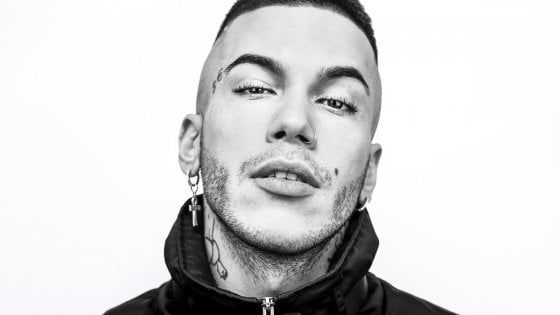 X Factor, polemica per Sfera Ebbasta giudice. La produzione: "Lasciamo che la giustizia faccia il suo corso"