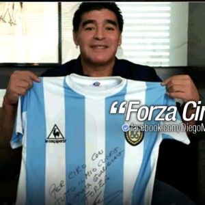 Ansia per Ciro, l'ospedale: ancora condizioni critiche. Il Napoli offre l'albergo alla famiglia, l'incoraggiamento di Maradona