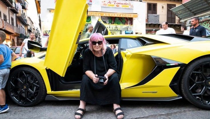 Attiviste di Non una di meno scrivono una lettera a Letizia Battaglia. La fotografa: “Non hanno capito il mio messaggio”
