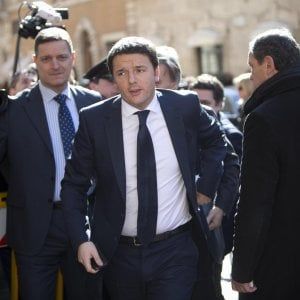 Pd, Renzi: "No a polemiche, pensiamo ai giovani". Orlando: "Dimostri di essere leader del centrosinistra"