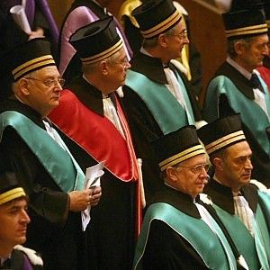 Alma Mater, lotta al nepotismo: mogli e mariti non pi&ugrave; insieme in dipartimento