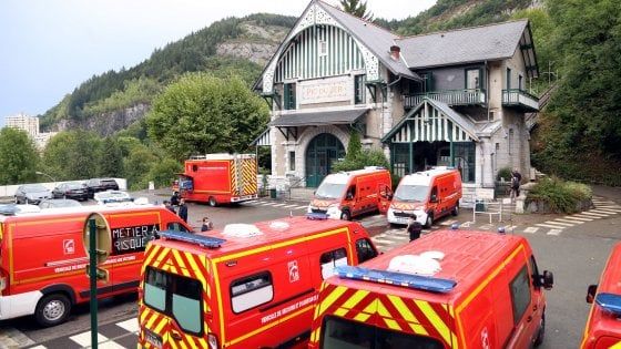 Lourdes, fulmine sulla funicolare: numerosi feriti