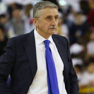 Basket, serie A: Sassari e Cremona sul velluto. Capo d'Orlando e Pesaro ko