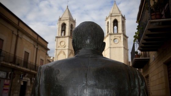 Misteri d'Italia: l'indagine di Sciascia