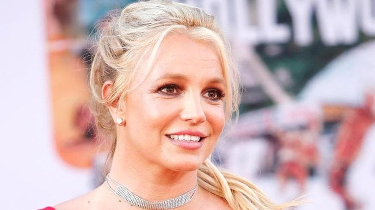 Britney Spears, il divorzio da Sam Asghari è ufficiale. Tra i fan è allarme per la sua salute mentale