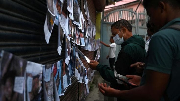 Disastro in Nepal, oltre 800 vittime. È rischio sanitario: “Nel fiume centinaia di cadaveri”