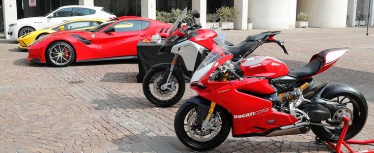 All’università con Ferrari e Lamborghini