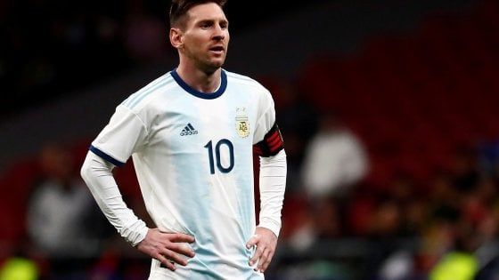Argentina, Messi si sfoga: "Basta bugie su di me. Gioco con un principio di pubalgia"