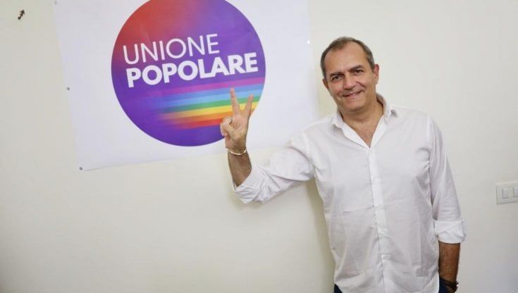 De Magistris, Conte lo snobba e lui corre da solo a Napoli: "Dal leader 5S solo silenzio"