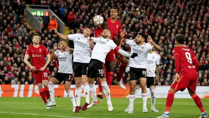 Liverpool in semifinale di Champions: basta il 3-3 con il Benfica