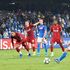 Champions, Napoli-Liverpool 2-0: Mertens e Llorente piegano i campioni d'Europa