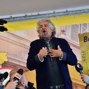 Referendum e corsa al voto, la sfida tra Grillo e Renzi si gioca in Sicilia