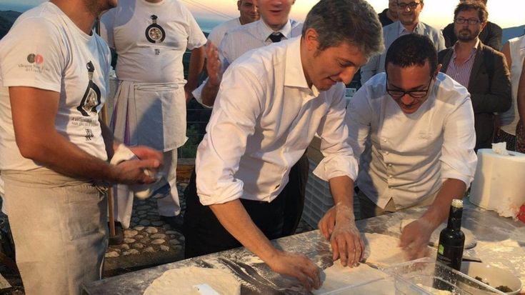 La pizza "Cilento Vesuviana" inaugura il Parco della dieta mediterraneaa 