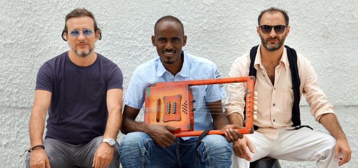 Tra percussioni e impegno. Refugee Rock, quando la musica combatte le persecuzioni 