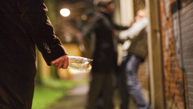 Il fenomeno baby gang si denuncia solo sui solcial ma i casi crescono del 1000% all'anno 