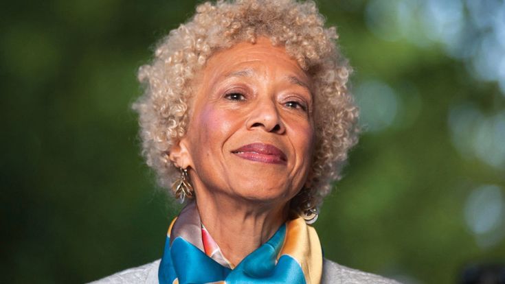La scrittrice Margo Jefferson: "Donna e nera, Kamala Harris è nel mirino ma non si lascerà piegare dalle critiche"