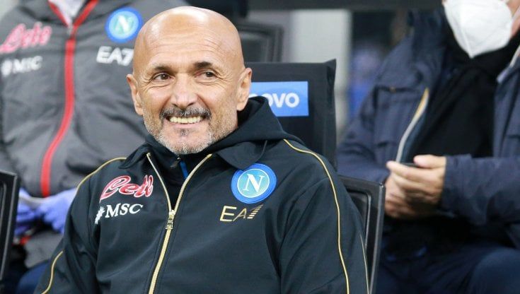 Napoli con i leoni d'Africa, 'effetto Maradona' per l'Inter: la sfida scudetto in cinque mosse