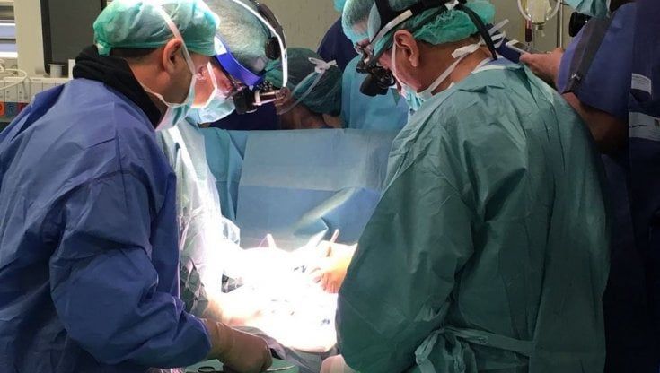 Bimba di 6 anni colpita di ipertermia maligna durante anestesia, salvata dopo un'operazione chirurgica a Torino