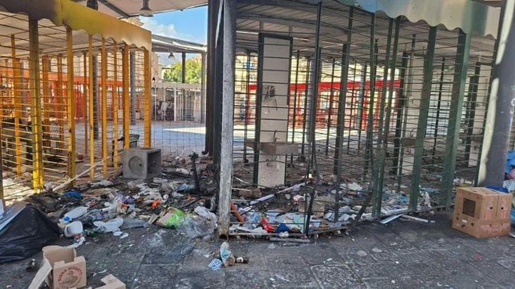 Mercato di Ballarò, è allarme igiene: “Bonifica urgente”