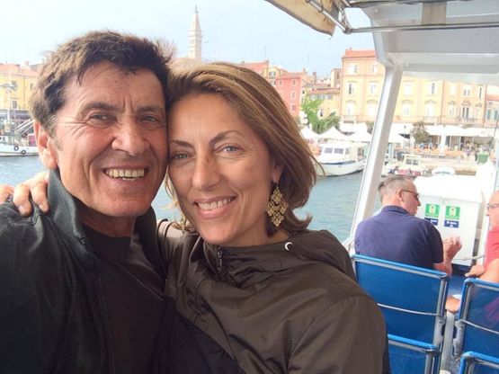 Gianni Morandi, l'uomo da un milione di "mi piace"
