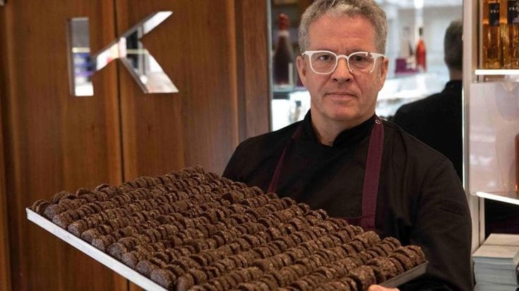 Ernst Knam: “Vi spiego perché nessuno riesce a rinunciare al cioccolato. E perché chi dice che non lo ama mente”