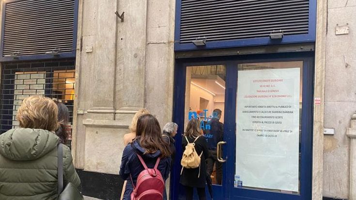 Chiude Peter Pan, storico negozio di abbigliamento per bambini in galleria Mazzini