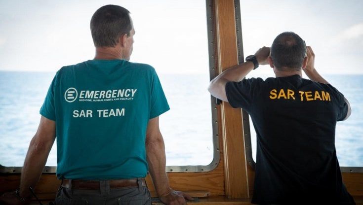 Migranti, forse un respingimento di massa dietro il giallo del barcone scomparso con 500 persone a bordo