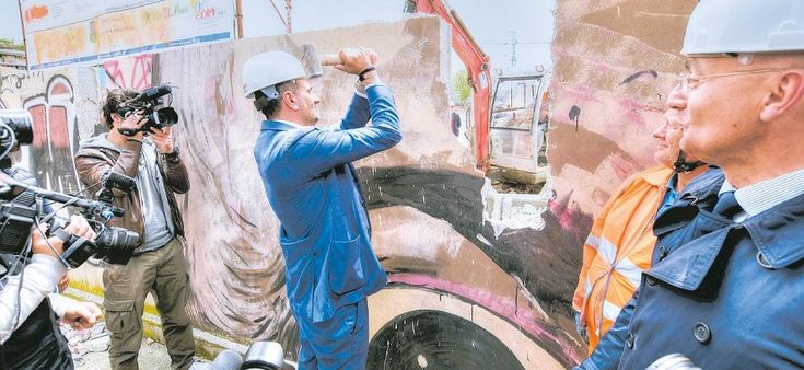 Il sindaco Decaro e il 2021: "In primavera riempiremo Bari di vita"