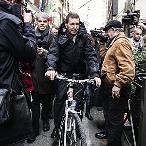 La ricostruzione di Marino: &ldquo;Due anni fa segnalai subito la razzia di un personal computer e di un telefonino.