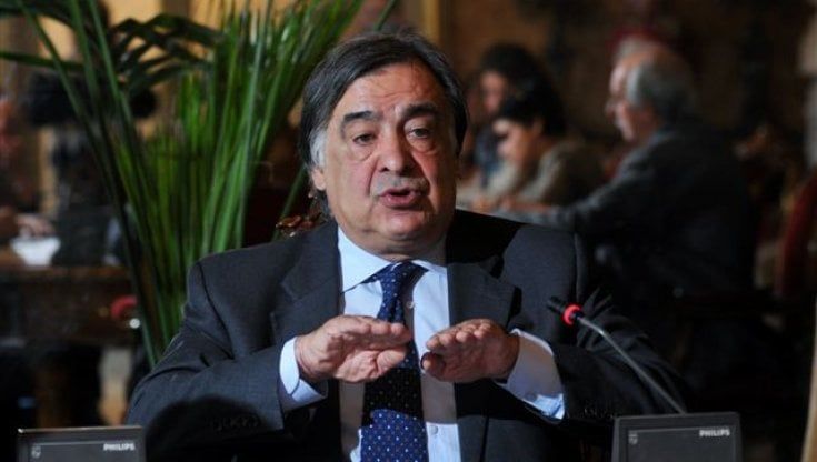 Orlando presenta il neo assessore Costumati e attacca il presidente del Consiglio comunale