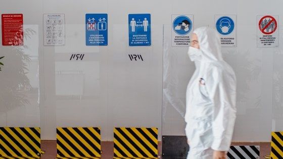 Emilia-Romagna, tremila litri di disinfettante per le Ausl prodotto da Philip Morris
