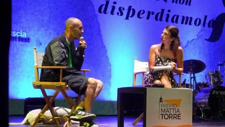 Zerocalcare ricorda Mattia Torre tra comicità e disperazione