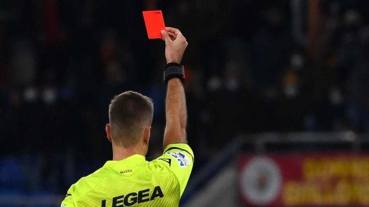 Evasione fiscale degli arbitri sulle partite dirette all’estero: coinvolti Rocchi e Orsato